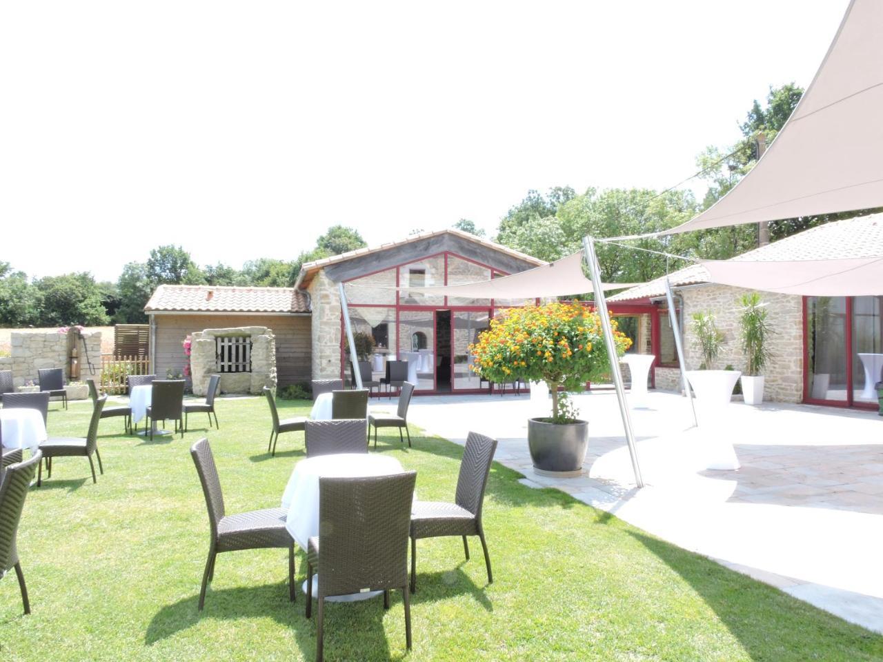 Le Manoir Du Pas Jahan Couëron Exterior foto